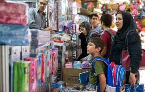 افزایش بیش‌از ۴۰ درصدی قیمت لوازم‌التحریر/ انتقاد از فروش لوازم‌التحریر در چادرهای شهرداری