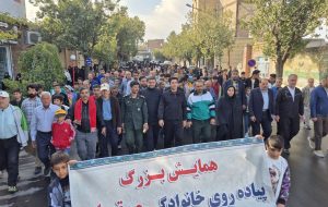 برگزاری همایش پیاده‌روی خانوادگی در ممقان+تصاویر