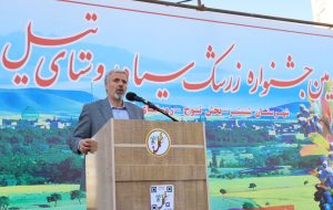 زرشک سیاه تیل؛ محصول منحصربه‌فرد استان و کشور با ظرفیت‌سازی برای توسعه اقتصادی و گردشگری شبستر