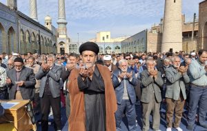 اقامه نماز “طلب باران” در میانه