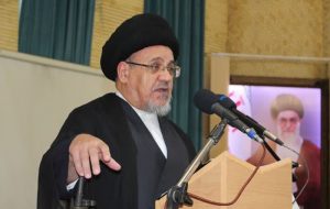 انتقاد امام جمعه بناب از «ماراتن برهنگی» در کیش/ضرورت برخورد قاطع با متخلفان