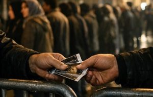 بازار سیاه بلیت کنسرت در تبریز؛ وقتی هنر قربانی دلالی میشود بازار سیاه بلیت کنسرت در تبریز؛ وقتی هنر قربانی دلالی میشود