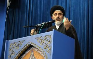 امام جمعه ارومیه:امپراتوری آمریکا رو به نابودی و اضمحلال است