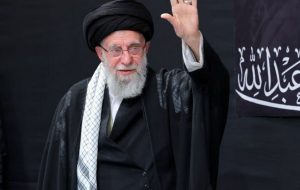 روح ملکوتی امام خامنه ای(قدس سره) به ملکوت اعلی پیوست روح ملکوتی امام خامنه ای(قدس سره) به ملکوت اعلی پیوست