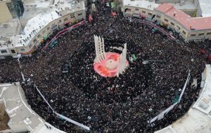 تجلی عشق و ارادت زنجانی‌ها به علمدار کربلا در مراسم یوم العباس