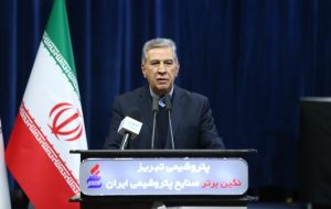 صدور بخشنامههای خلقالساعه اعتماد عمومی را خدشهدار میکند صدور بخشنامههای خلقالساعه اعتماد عمومی را خدشهدار میکند