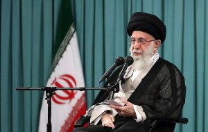 رهبر معظم انقلاب: شهدا، هویت ملت ایران؛ هویت ملی نباید فراموش شود رهبر معظم انقلاب: شهدا، هویت ملت ایران؛ هویت ملی نباید فراموش شود