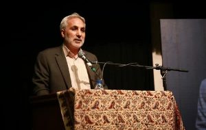 لزوم هم افزایی جبهه انقلاب برای مشارکت حداکثری در انتخابات و تشکیل دولتی توانمند لزوم هم افزایی جبهه انقلاب برای مشارکت حداکثری در انتخابات و تشکیل دولتی توانمند