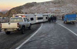 ماجرای واژگونی اتوبوس کارکنان در جاده سونگون چه بود؟ ماجرای واژگونی اتوبوس کارکنان در جاده سونگون چه بود؟